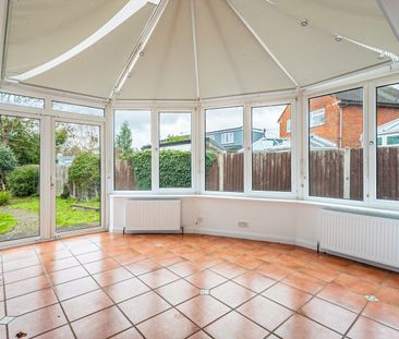 Available unfurnished from 08/12/2025 - Photo 3