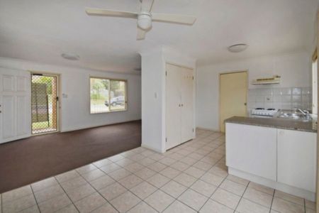 Family home in the heart of Springfield - Photo 4