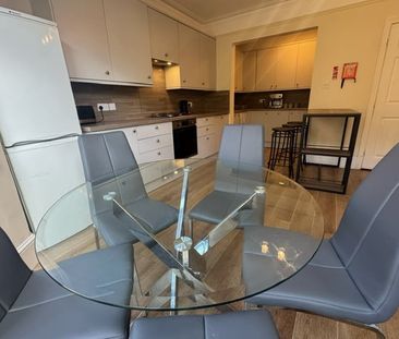 Room in a Shared House, Arundel Street, BN2 - Photo 3