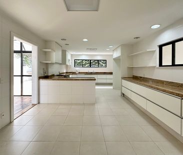 Ótima Casa para locação em um Condomínio no Itanhangá - Photo 4