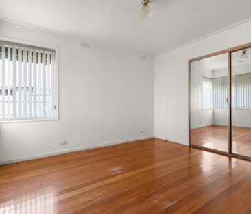 FAMILY FRIENDLY - Photo 1