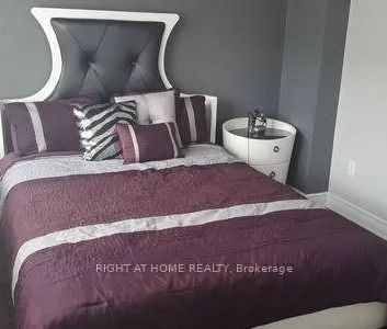 Condo Townhouse For Lease | W9232889 - Photo 6