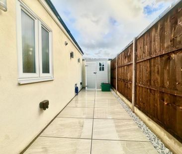 Studio to rent - Photo 3