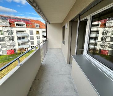 Neuwertige moderne 3.5-Zimmer-Wohnung mit eigenem Waschturm - Photo 4
