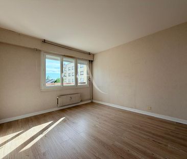 Location Appartement 3 pièces 74m² - Photo 3