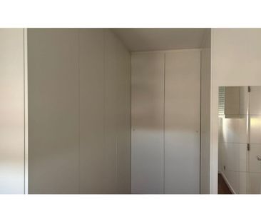 2 room luxury Apartment for rent in Cascais e Estoril, Portugal - Photo 4