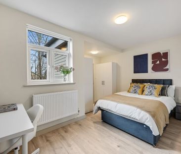 Room in a Shared House, London Road, SM4 - Photo 5