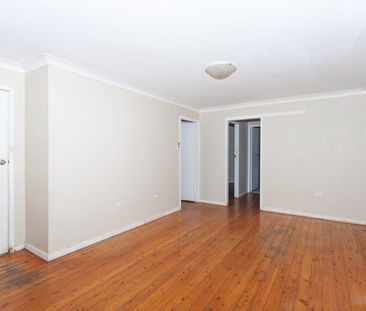 Duplex with Spacious Yard - Photo 6