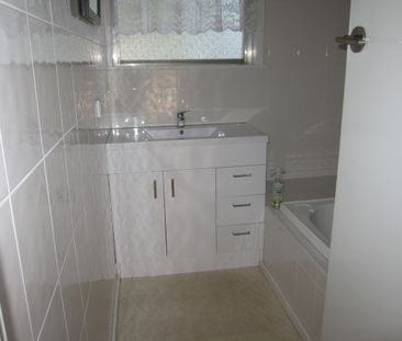 54 Haywood Street, Morwell, VIC - Photo 3