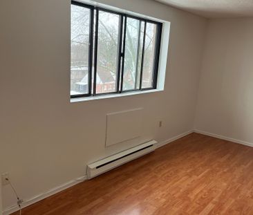 2 bedroom + Den - Utilities Included -152 Thorold - Photo 2