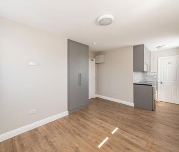 Studio to rent - Photo 6