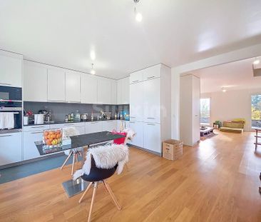 Geräumige 6-Zimmer-Wohnung im Herzen von Satigny - Foto 2