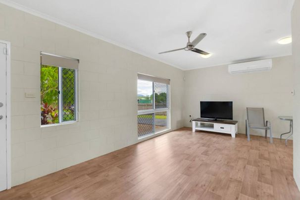 Fully Airconditioned - Vinyl Flooring - Dishwasher - Photo 1