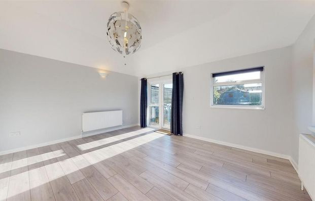 3 bedroom bungalow to rent - Photo 1