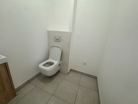Location Appartement 3 pièces 66m² - Photo 4