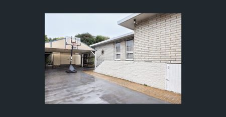 In the Zone - Photo 5