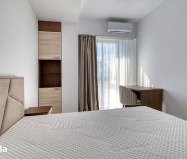 Prima închiriere – Apartament de 3 cam, premium în spatele bvd Decebal - Photo 1