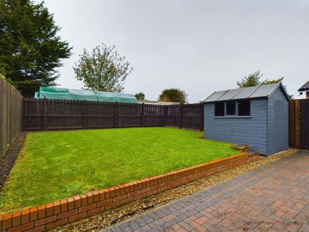 2 bedroom semi-detached bungalow to rent - Photo 2