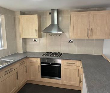 1 bedroom end of terrace house to rent - Photo 2