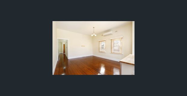 You can't beat Brunswick East! Renovated 3 bedroom house - Photo 1