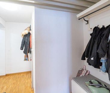 Zentrale 2.5-Zi. Wohnung mit Sitzplatz - Photo 4