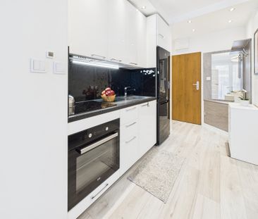 2 pokoje, balkon i garaż – komfort i styl w jednym - Фото 6