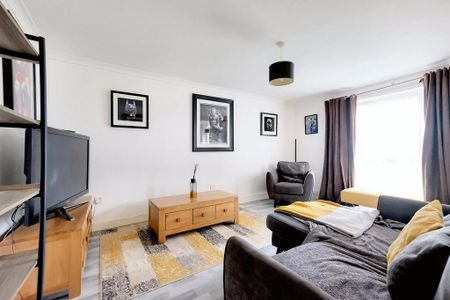 2 bedroom flat to rent - Photo 2
