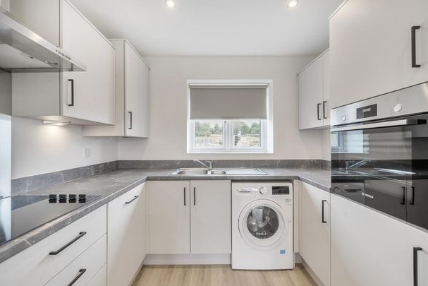 3 bedroom terraced house to rent - Photo 1