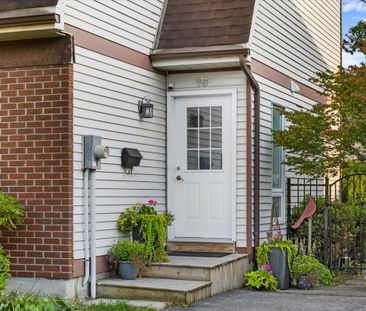 For Lease - 16 Melanie Crescent, Kanata, Ontario - Photo 1