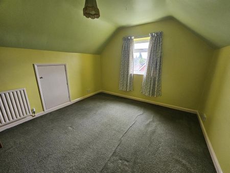 4 bedroom detached house to rent - Photo 2