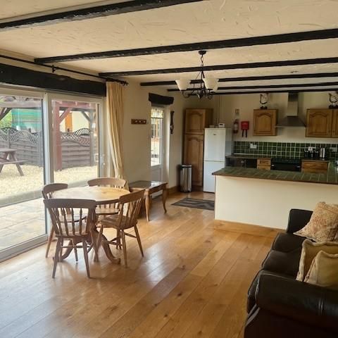 1 bedroom bungalow to rent - Photo 1