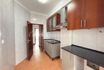 Apartamento T3 em Setúbal