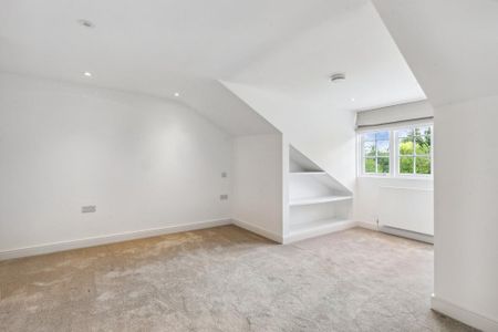 5 bedroom detached house to rent - Photo 5