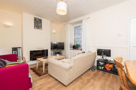 3 bedroom house to rent - Photo 2