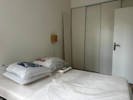 Location appartement Marseille 1er (13001) - Photo 3