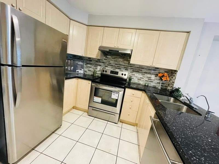 For Lease - 27 Feathertop Lane, Brampton, Ontario - Photo 4