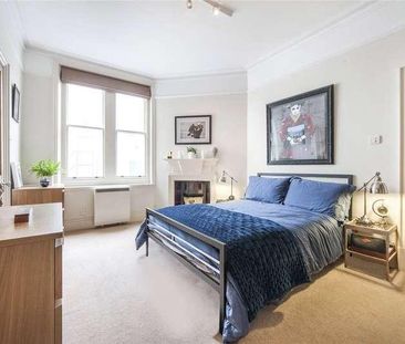 Charing Cross Road, Covent Garden, London, WC2H - Photo 5