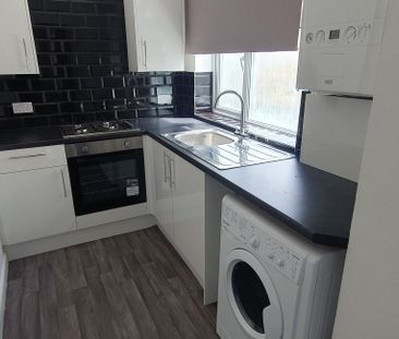 Flat 2, 18 Mundy Place, Cathays, Cardiff, CF24 4BZ - Photo 4