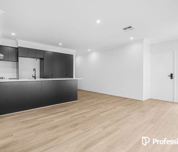 Brand New 4 x 2 Rear Villa - Photo 5