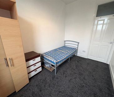 3 bedroom apartment to rent - Photo 5