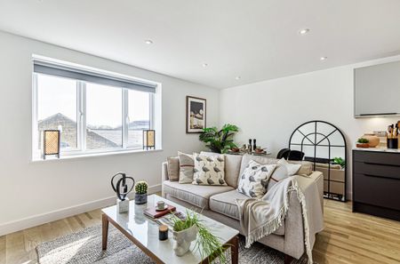 Windmill Lane, Southall - Photo 2