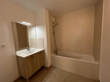 Location appartement 3 pièces - 60.21m² à Saint-martin-d'hères (38400) - Photo 3