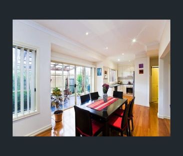 2/10 Northgate Street, Pascoe Vale, Vic 3044 - Photo 3