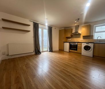 1 Bed Maisonette, Knowle Road, BS4 - Photo 3