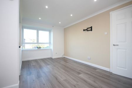 Springholm Drive, Airdrie, ML6 - Photo 2