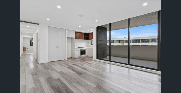 MODERN & SPACIOUS LIVING AT ITS BEST - Photo 1