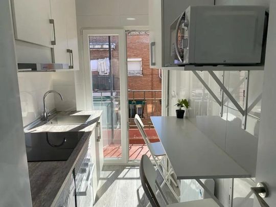 Calle de Encarnación Oviol, Madrid, Community of Madrid 28021 - Photo 1