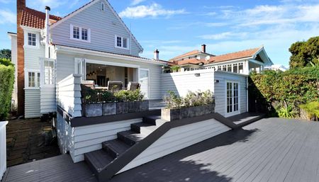 Elegant Remuera Character Home - Photo 4