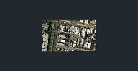 Light-Filled Two-Bedroom Apartment in a Prime Lifestyle Location! - Photo 2