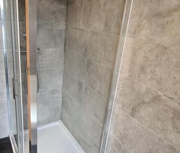 5 bedroom flat to rent - Photo 4